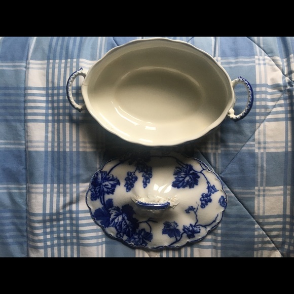 Warwick China Dish - Picture 2 of 3